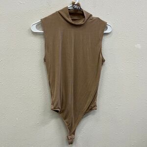 Everlane high neck beige sleeveless bodysuit medium #745